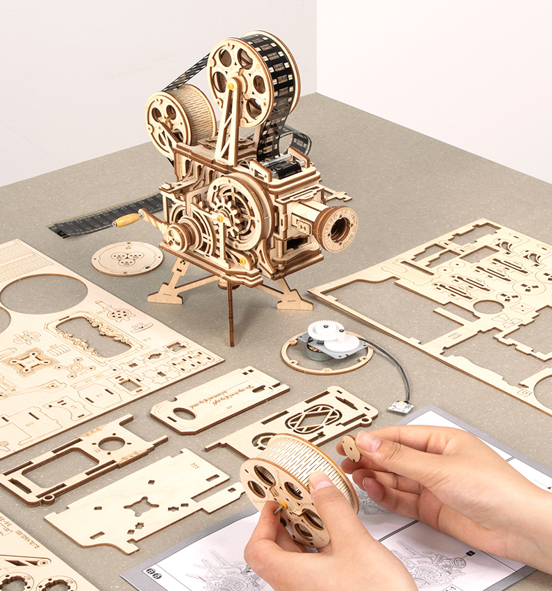 ROKR LK601 Vitascope Mechanical Movie Projector 3D Wooden Puzzle Gift