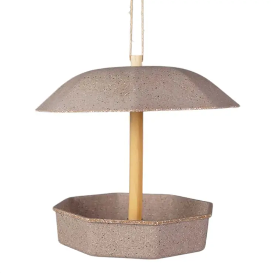 Sustainable Mealworm Feeder