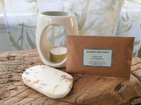 Wax Melt Starter Kit – Burner, Soy Tealight & Scented Melt